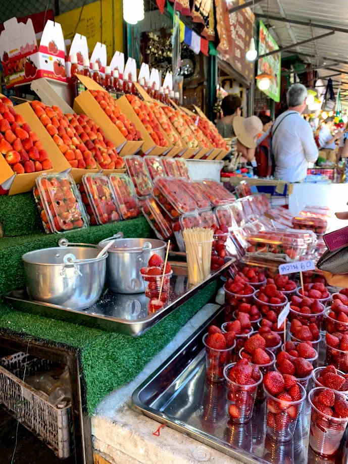 Sunday Walking Street Market