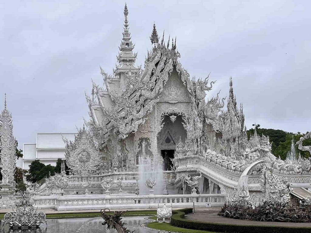 Wat Rong Khun "Det Hvide Tempel" 6